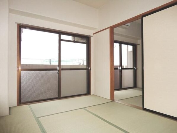 キャッスル305の物件内観写真